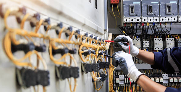 Professional Electrician technician working in Lake Sarasota, FL